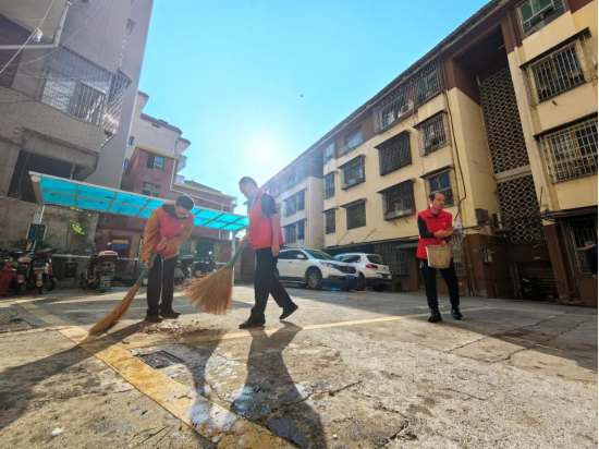 健康同行，情暖重陽——市強(qiáng)戒所舉辦重陽節(jié)健康咨詢服務(wù)主題活動